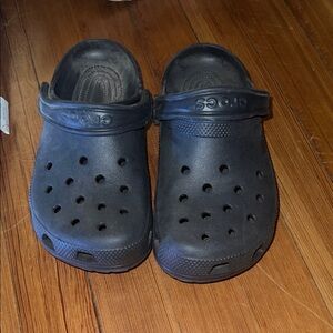 Black Crocs